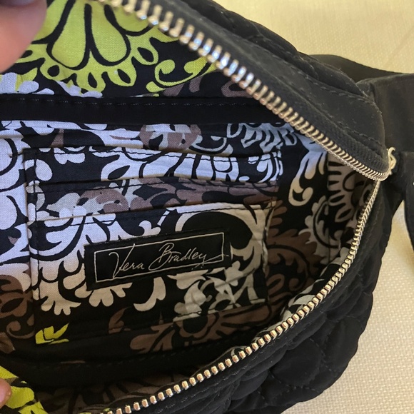 Vera Bradley Fanny Pack Quilted Black w/ Baroque Print Lining - Picture 3 of 7